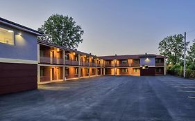 Aarya Hotel By Niagara Fashion Outlets